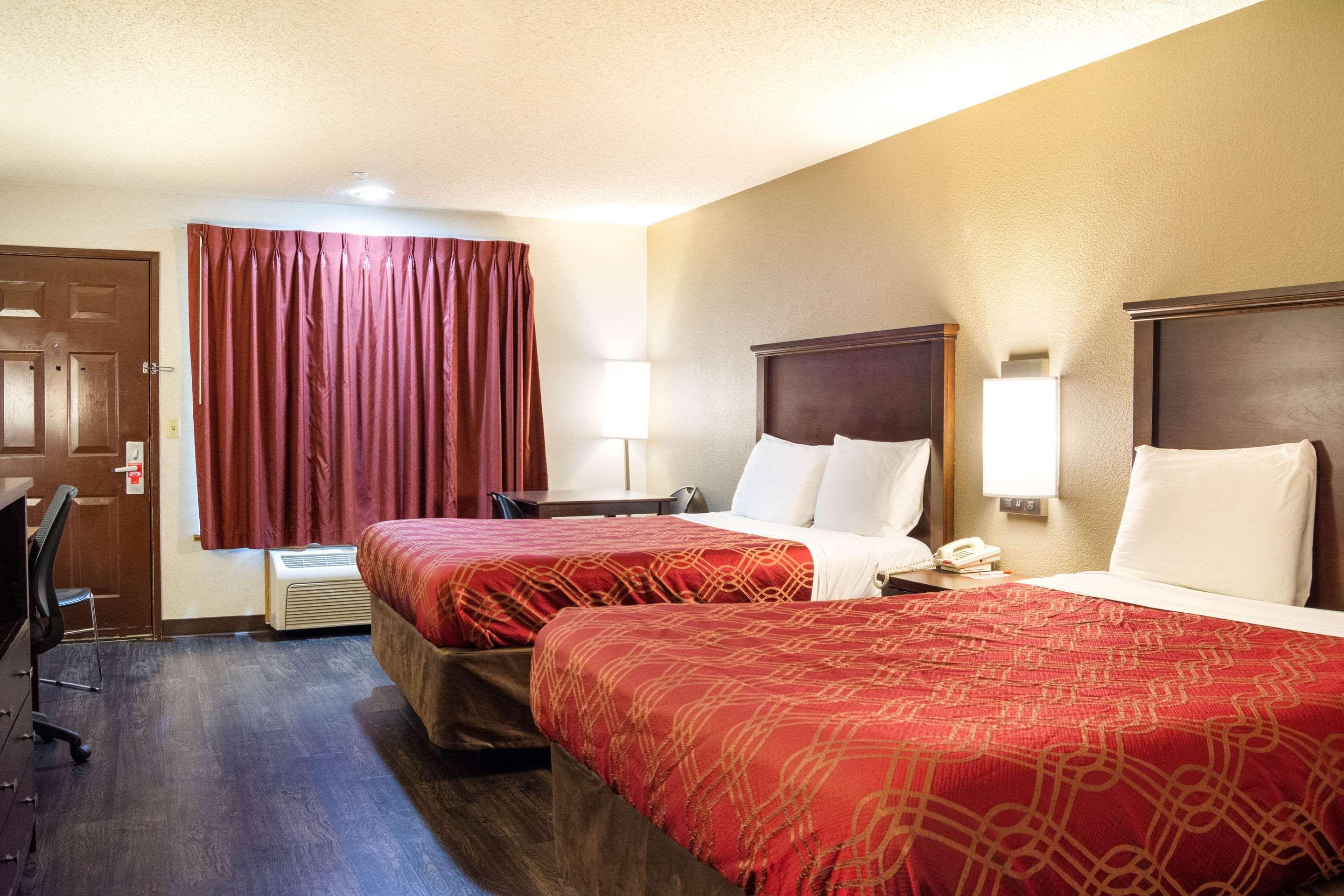Econo Lodge Southeast Milwaukie/Portland Bagian luar foto