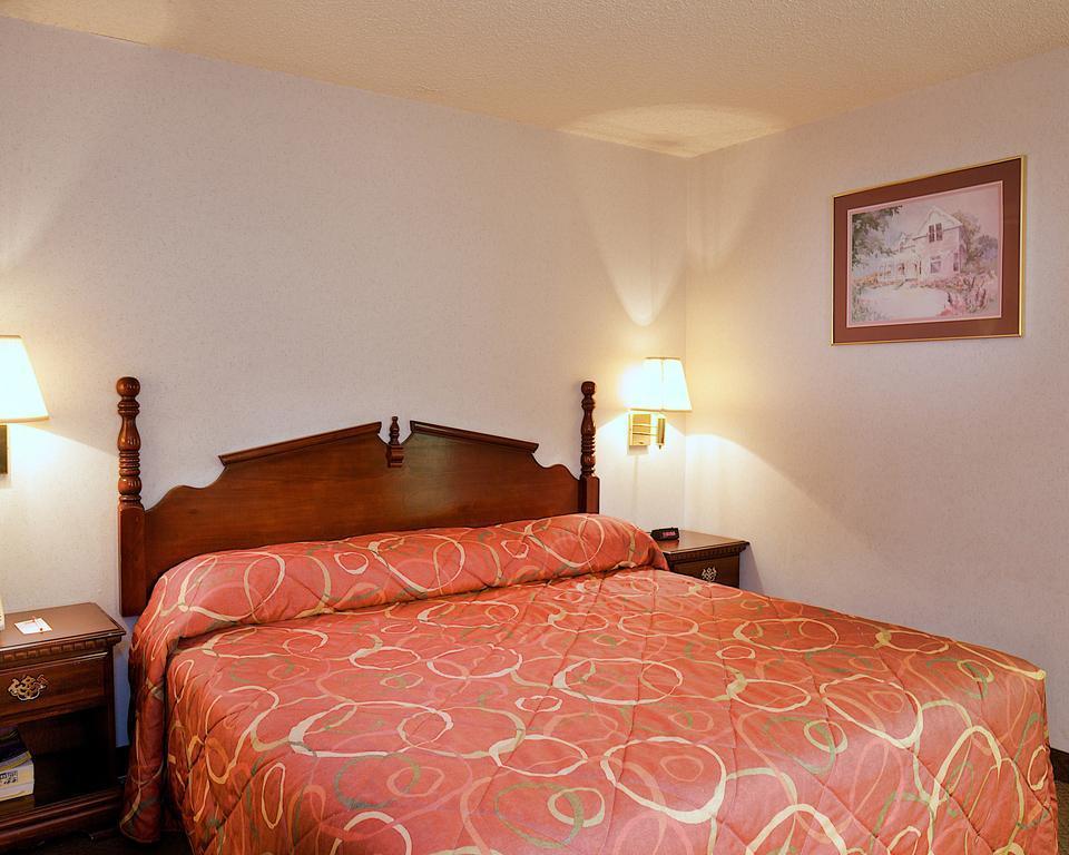 Econo Lodge Southeast Milwaukie/Portland Bagian luar foto