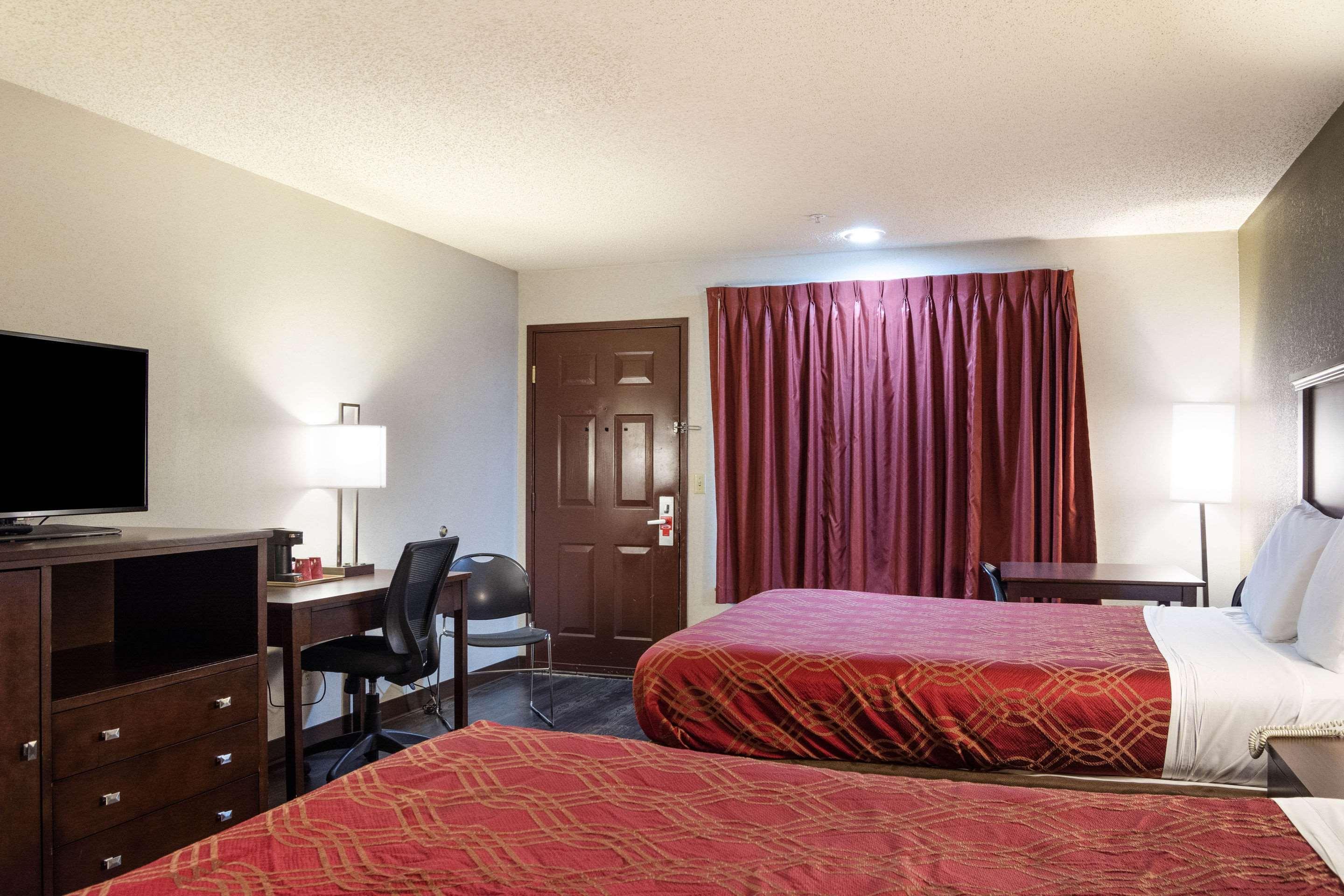 Econo Lodge Southeast Milwaukie/Portland Bagian luar foto