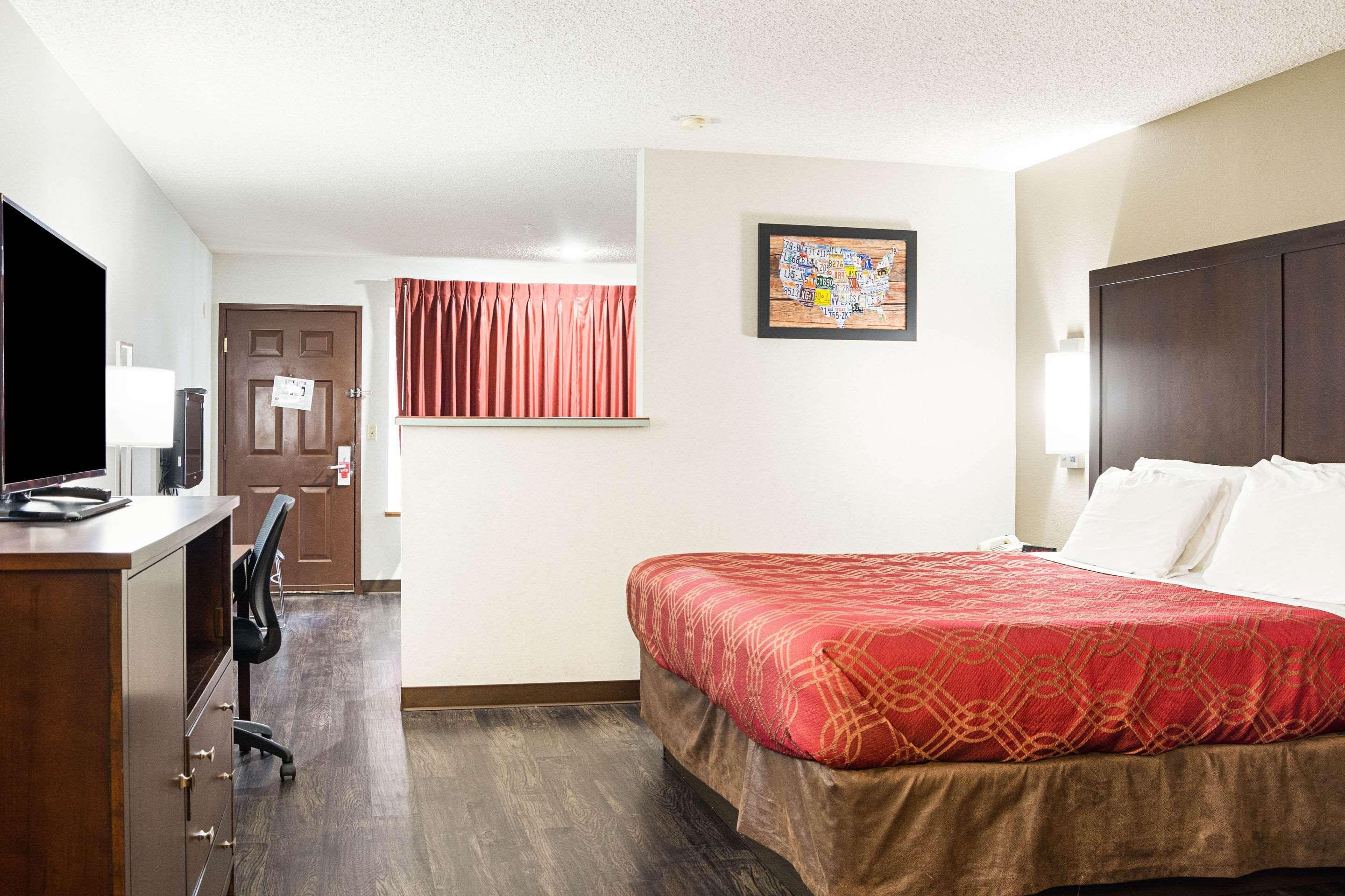 Econo Lodge Southeast Milwaukie/Portland Bagian luar foto