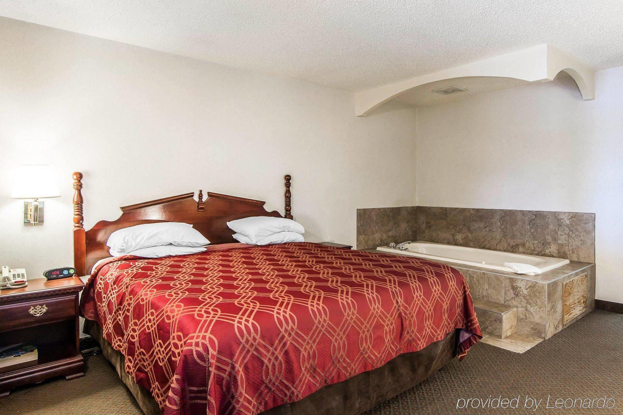Econo Lodge Southeast Milwaukie/Portland Bagian luar foto