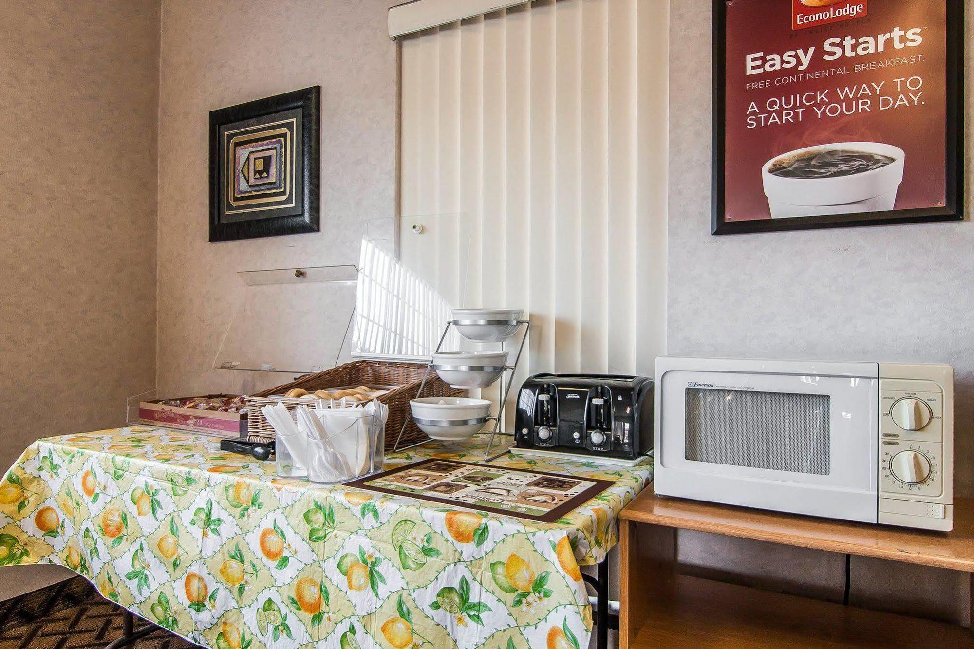 Econo Lodge Southeast Milwaukie/Portland Bagian luar foto