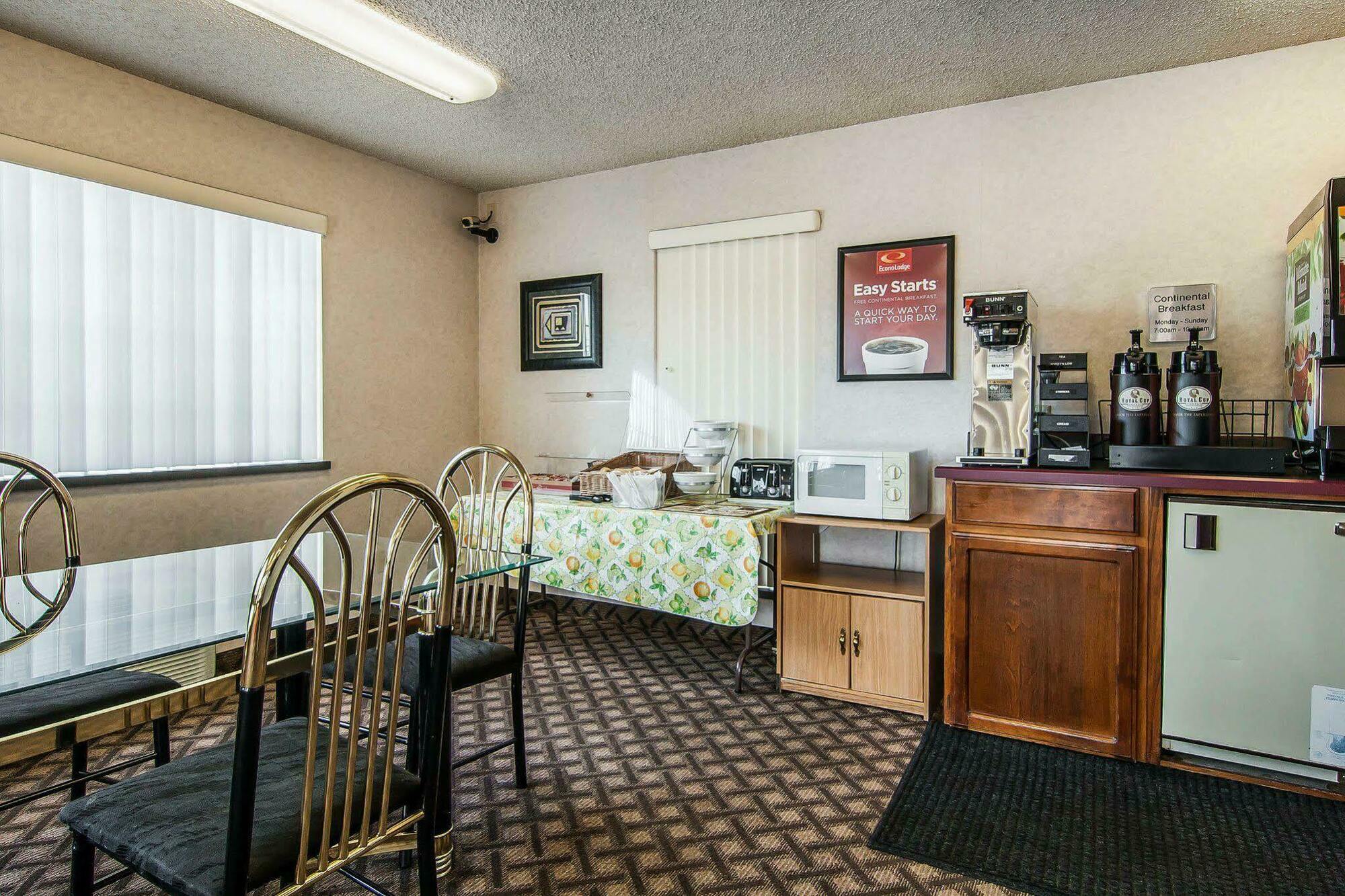 Econo Lodge Southeast Milwaukie/Portland Bagian luar foto